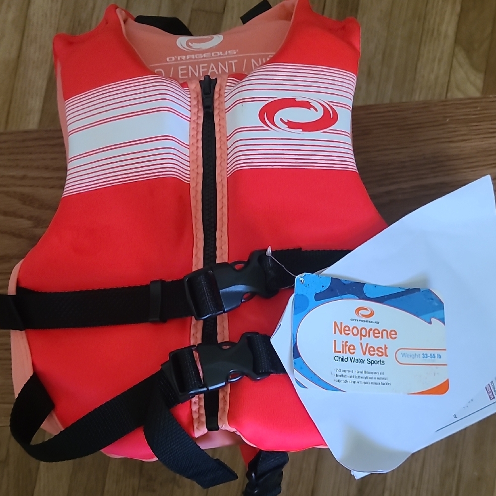 NWT O'Brien Child's Neoprene Life Vest - Red